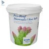 Muối Tropic Marin Pro Reef Salt  chứa tất cả các nguyên tố chính và vi lượng của nước biển nhiệt đới theo tỷ lệ tự nhiên và không có chất phụ gia nhân tạo cũng như nitrat và phốt phát.